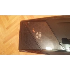 problema din tavan ce plasticul astupa ventilatorul si nu are pe unde sa scoata bine aserul din...