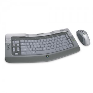 Microsoft Wireless Entertainment Desktop 8000