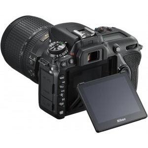 Nikon D7500 Negru + Obiectiv AF-S DX 18-140mm f/3.5-5.6G VR Nikkor