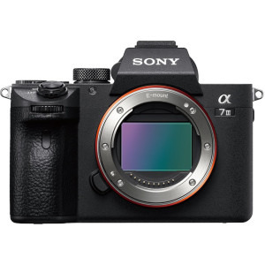 Sony Alpha 7 III Body Black + Obiectiv FE 28-70 mm f/3.5-5.6 OSS