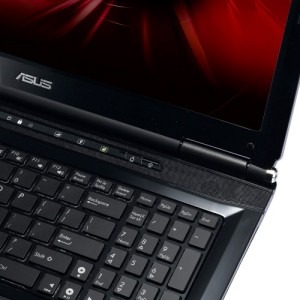 ASUS G60JX-JX022X Core i3 330M 2.13GHz