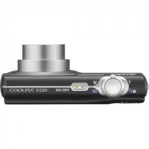 Nikon COOLPIX S220 black + Husa + SD 2 GB