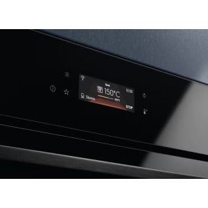 Electrolux EOC8P39WZ, Electric, 72 L, Autocuratare pirolitica, SteamCrisp, Grill, Timer, Clasa A+, Negru