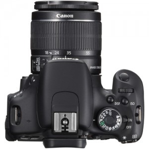 Canon EOS 600D negru + obiectiv EF-S 18-55mm f/3.5-5.6 IS II