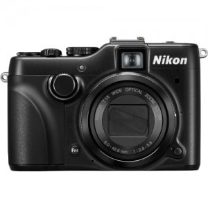 Nikon CoolPix P7100 Black + card 4GB + geanta CS-P06