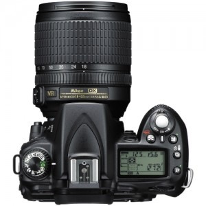Nikon D90 negru + obiectiv AF-S DX Nikkor 18-105mm f/3.5-5.6G ED VR