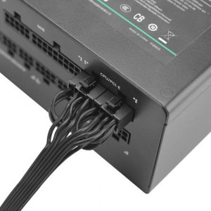 Deepcool 2x 8-Pin PCIe - 1x 16-Pin PCIe 5.0 12VHPWR Black