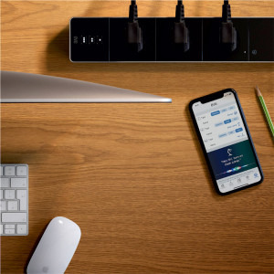 Eve Prelungitor Smart cu protectie la supratensiune, Compatibil Apple HomeKit