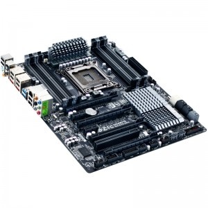 GIGABYTE GA-X79-UP4