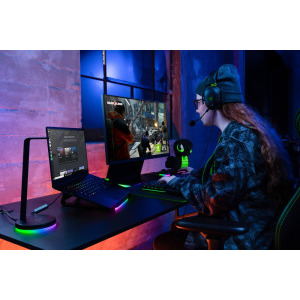 Razer Gaming 15.6'' Blade 15, QHD 240Hz G-Sync, Procesor Intel® Core™ i7-13800H (24M Cache, up to 5.20 GHz), 16GB DDR5, 1TB SSD, GeForce RTX 4060 8GB, Win 11 Home, Black