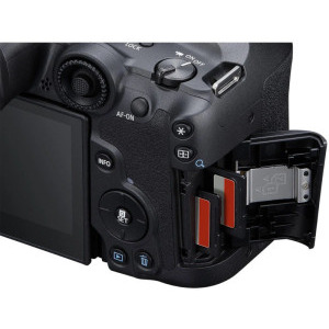 Canon EOS R7 Body Black + Obiectiv RF-S 18-150mm F3.5- 6.3 IS STM