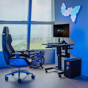 Thermaltake CycleDesk 100 Sit-Stand Desk Black