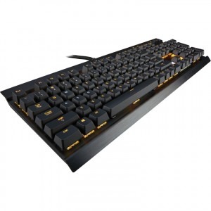 Corsair K70 - RGB LED - Cherry MX Brown - Layout US Mecanica