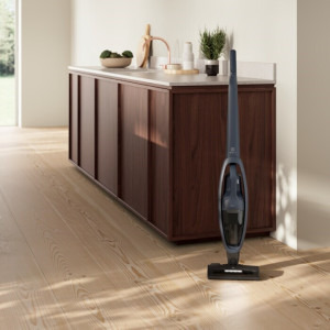 Electrolux vertical 2 in 1 Seria 500 ES52CB21DB, 21.6V, 2000 mAh, 0.3L, autonomie max 55 min, Gri, 43W