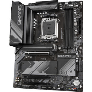GIGABYTE B650 GAMING X